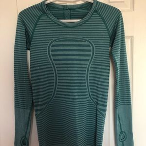 Lululemon long sleeve shirt